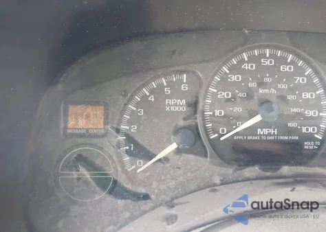 1999 Chevrolet Silverado 1500 Ls z USA, uszkodzony, nr VIN 1GCEC14V5XE105865